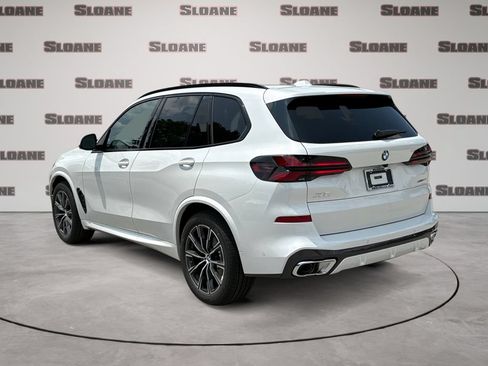 New 2026 BMW X5 xDrive40i w/ M Sport Package AWD/4WD image 3