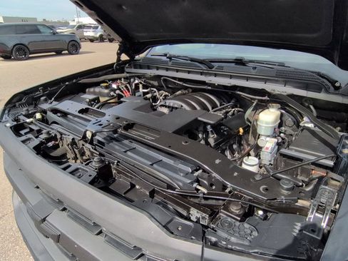 Used 2019 Chevrolet Silverado 1500 LT RWD image 14