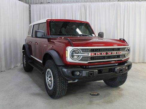 New 2026 Ford Bronco Outer Banks w/ Sasquatch Package AWD/4WD image 37