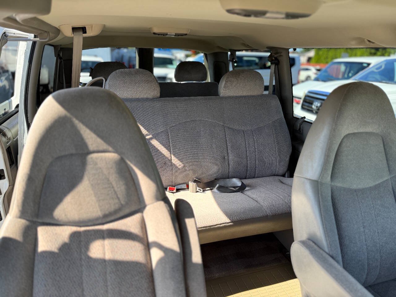Used 2003 Chevrolet Astro LT AWD/4WD image 11