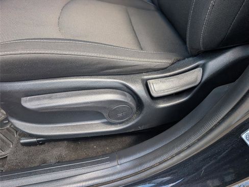 Used 2024 Kia Forte LXS image 12