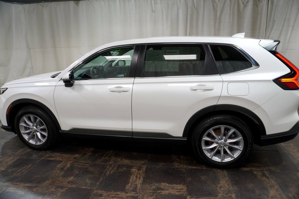 Used 2023 Honda CR-V EX image 9