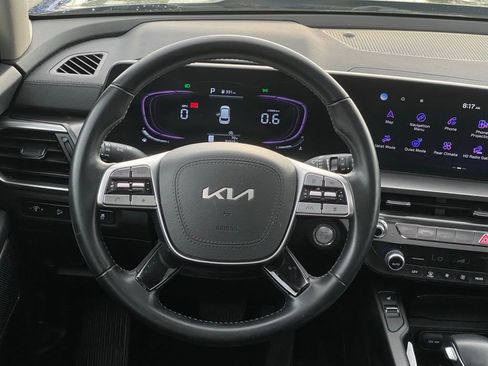 Certified 2025 Kia Telluride S AWD/4WD image 11
