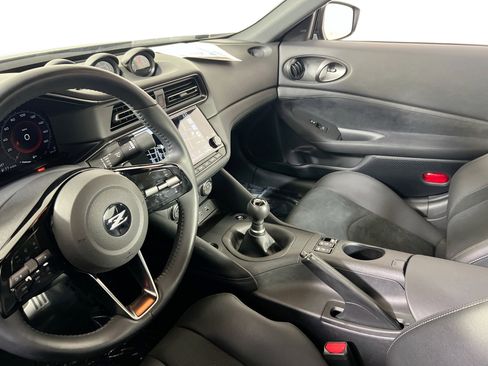 Used 2024 Nissan Z Performance w/ Floor Mat Package image 22