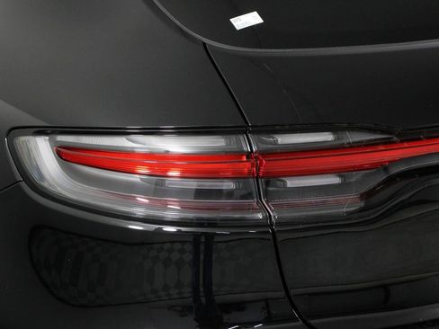 Certified 2026 Porsche Macan image 21