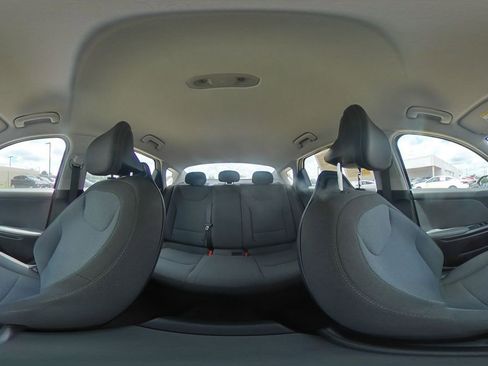 Used 2025 Kia K4 FWD image 40