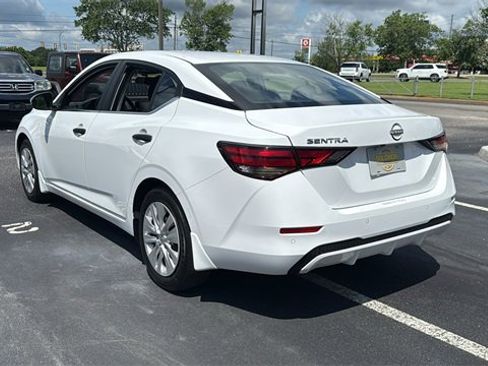 Used 2024 Nissan Sentra S image 5