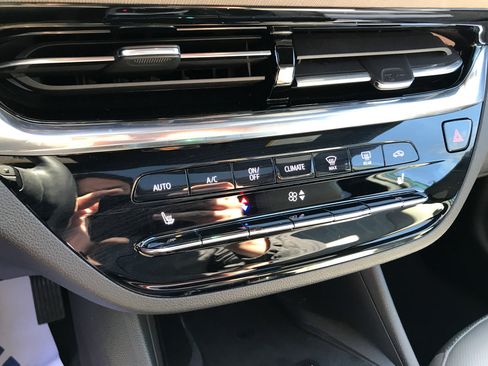 Used 2024 Buick Envista Avenir image 21