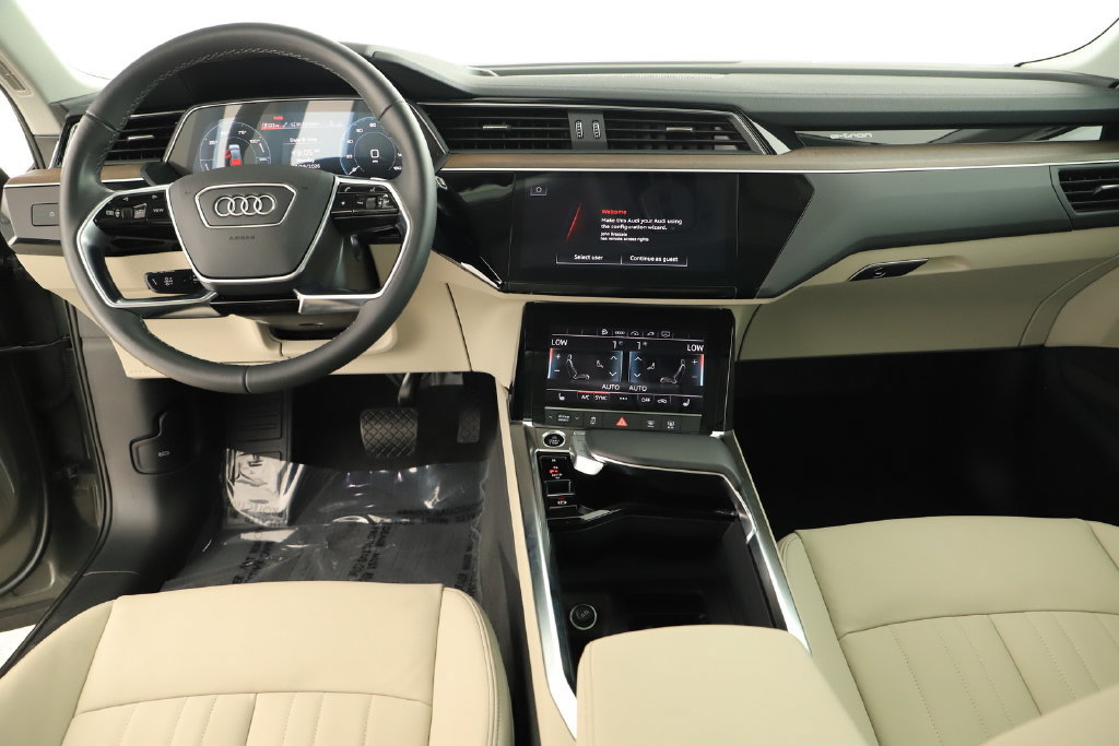 Certified 2024 Audi Q8 e-tron Premium AWD/4WD image 18