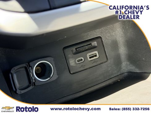 Used 2023 GMC Acadia SLT FWD image 19