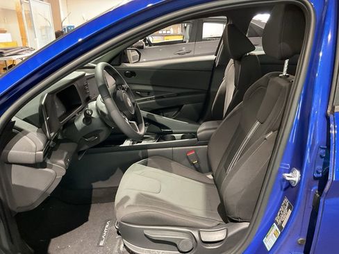 New 2026 Hyundai Elantra SEL Sport Premium FWD image 8