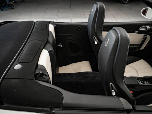 Used 2011 Porsche 911 Turbo S image 31