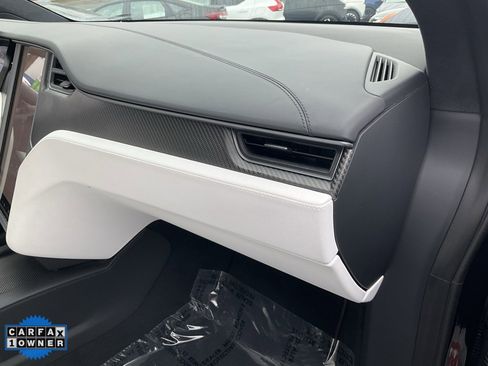 Used 2018 Tesla Model X 75D image 62