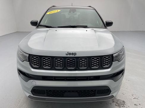 Used 2024 Jeep Compass Limited w/ High Altitude Package image 5