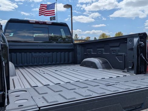 New 2026 GMC Sierra 3500 Denali w/ Denali Reserve Package AWD/4WD image 33
