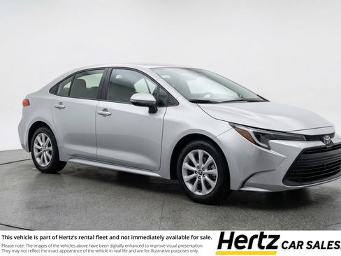 Used 2025 Toyota Corolla LE FWD image 1