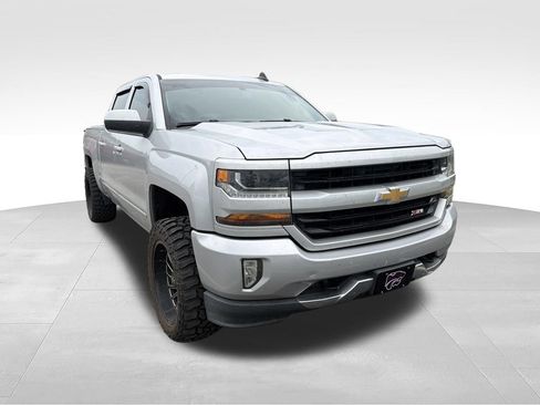 Used 2017 Chevrolet Silverado 1500 LT w/ All Star Edition AWD/4WD image 2