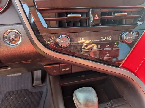 Used 2023 Toyota Camry XSE image 15