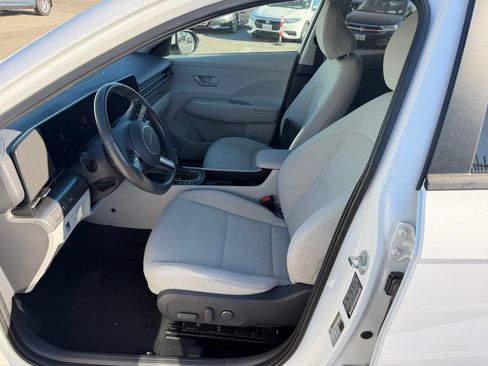Used 2024 Hyundai Kona SEL AWD/4WD image 10