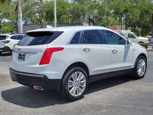 Used 2017 Cadillac XT5 Premium Luxury FWD image 3