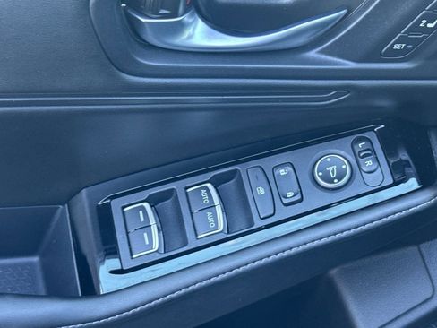 Used 2023 Honda Accord Touring image 13