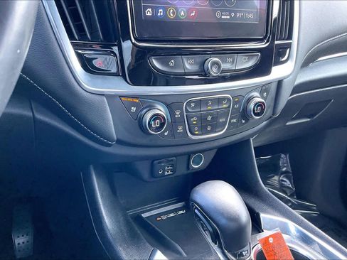 Certified 2022 Chevrolet Traverse Premier image 32
