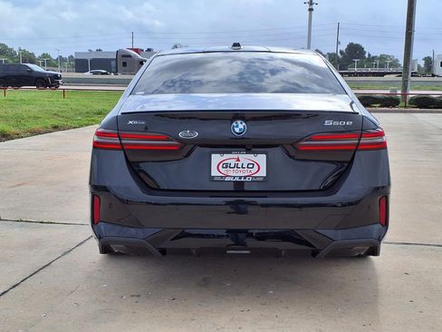 Used 2026 BMW 550e xDrive w/ Executive Package AWD/4WD image 7