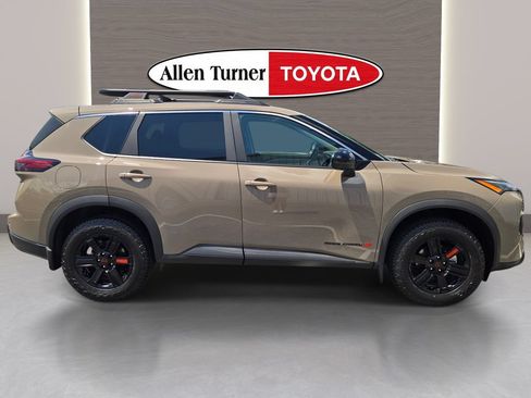 Used 2026 Nissan Rogue SV w/ Rock Creek Premium Package AWD/4WD image 5