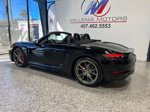 Used 2019 Porsche 718 Boxster S image 2