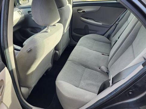 Used 2013 Toyota Corolla LE FWD image 15