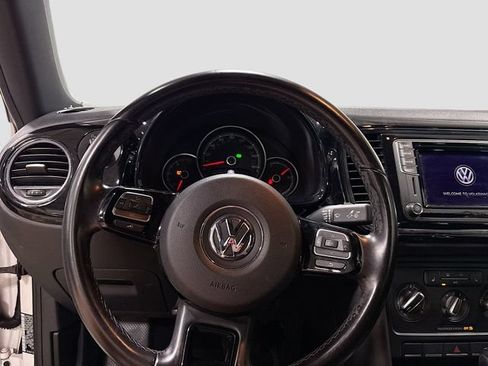 Used 2018 Volkswagen Beetle 2.0T S FWD image 11