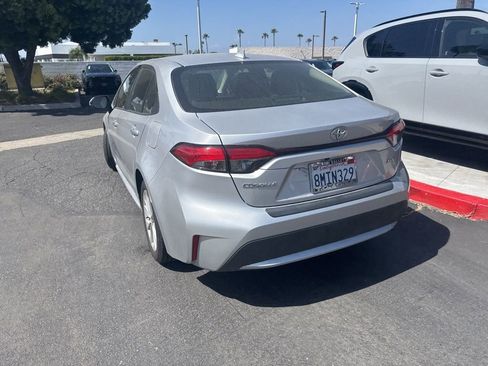 Used 2020 Toyota Corolla XLE w/ Carpet Mat Package (TMS) FWD image 14