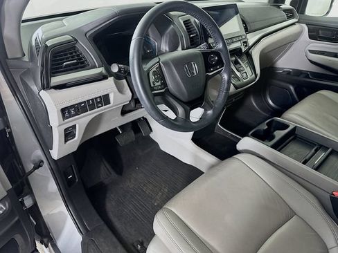 Certified 2023 Honda Odyssey Touring image 24