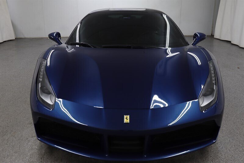 Used 2017 Ferrari 488 GTB RWD image 2