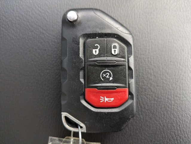 Certified 2026 Jeep Wrangler Unlimited Sahara AWD/4WD image 31