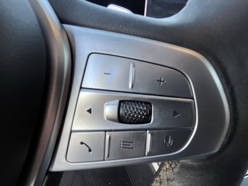 Used 2024 BMW X7 xDrive40i w/ Premium Package AWD/4WD image 19