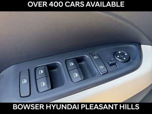 New 2026 Hyundai Venue SEL FWD image 7