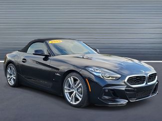 Used 2025 BMW Z4 sDrive30i video 2
