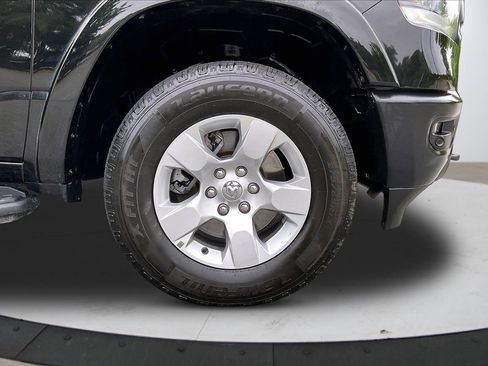 Used 2022 RAM 1500 Big Horn w/ Built-to-serve Edition AWD/4WD image 35