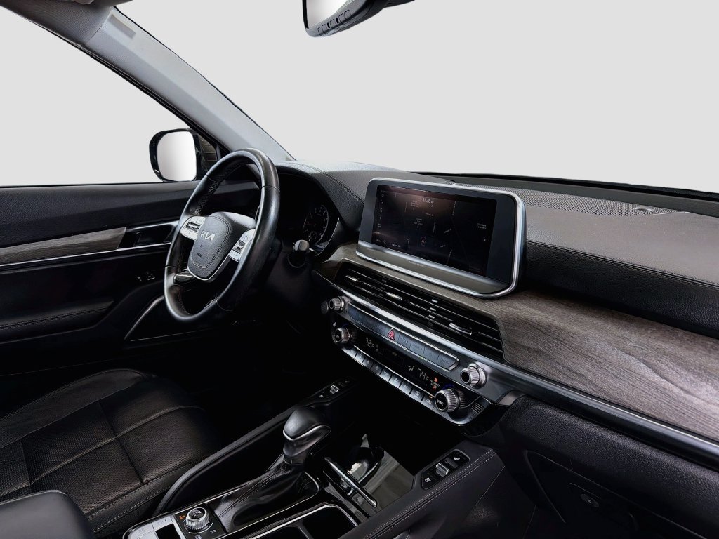 Used 2022 Kia Telluride SX w/ Nightfall Edition Package AWD/4WD image 33