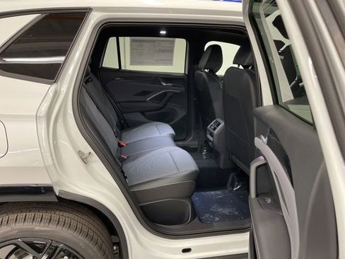 New 2026 Volkswagen Tiguan SE R-Line image 12