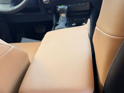 Used 2024 Lexus ES 350 w/ Premium Package image 25