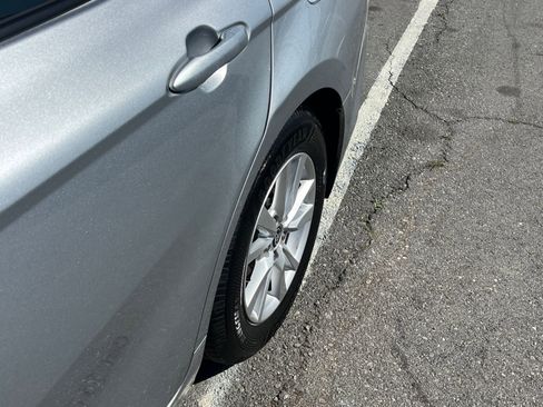 Used 2025 Toyota Camry LE image 30