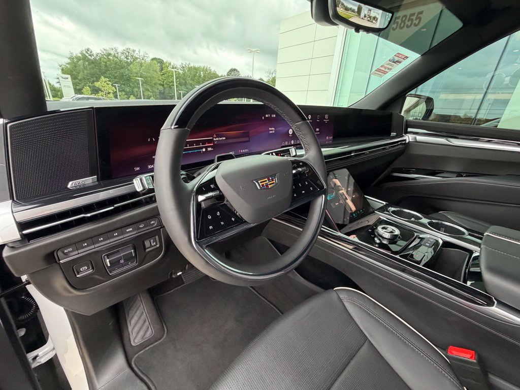 Used 2025 Cadillac Escalade ESV Sport w/ Touring Package AWD/4WD image 12