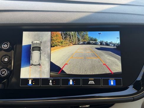 Used 2022 Buick Envision Avenir w/ Technology Package II image 30