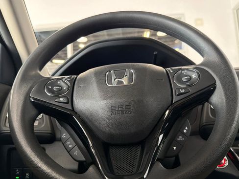 Certified 2022 Honda HR-V EX image 25