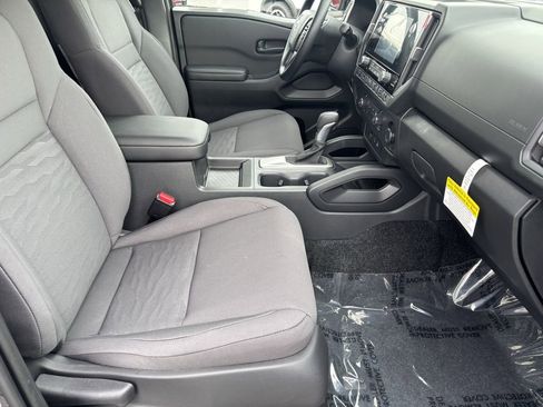 New 2026 Nissan Frontier S image 7