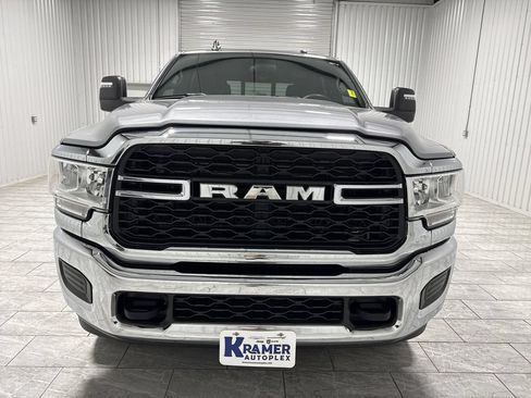 Used 2024 RAM 3500 Tradesman w/ Chrome Appearance Group AWD/4WD image 32