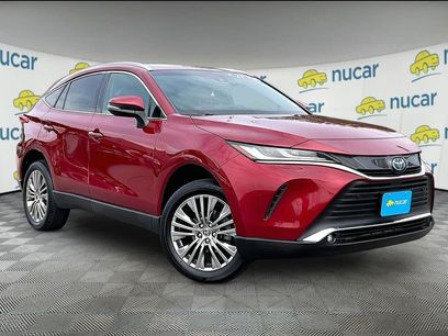 Used 2023 Toyota Venza XLE