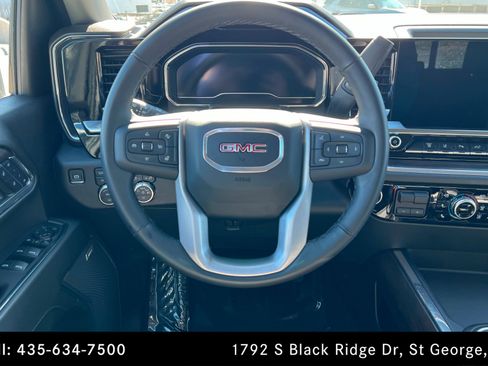 Used 2024 GMC Sierra 2500 SLT w/ SLT Premium Package image 12